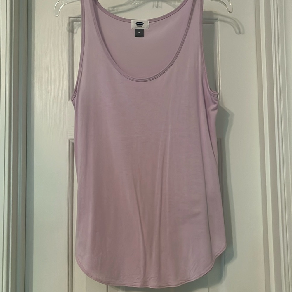 Old Navy tank top size M very light lilac color